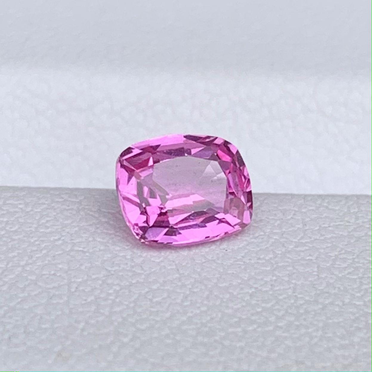 Natural Cushion Cut Pink Sapphire 0.88ct - (UH)