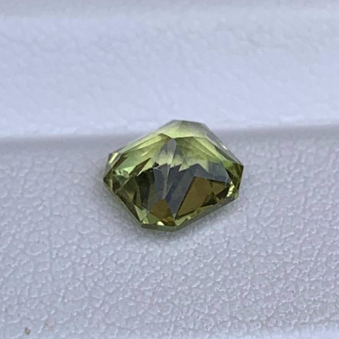 Natural Radiant Cut Vanadium Chrysoberyl 1.79ct - (UH)