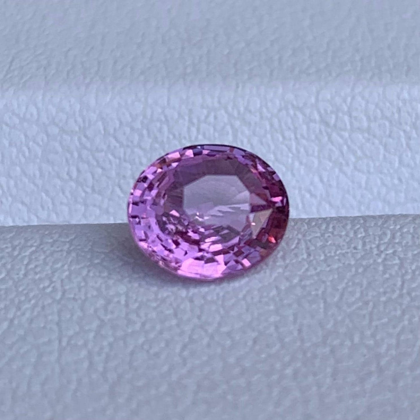 Natural Oval Cut Pink Sapphire 1.24ct - (UH)