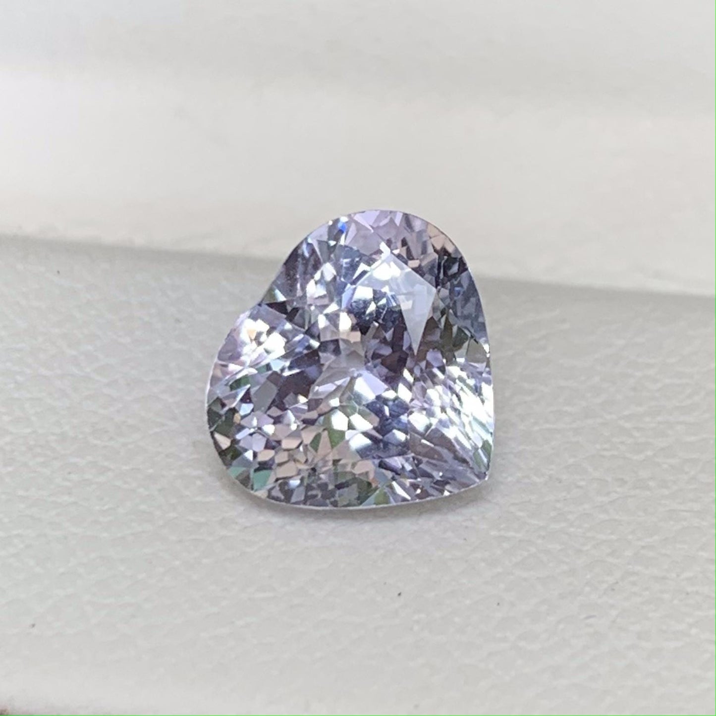 Heart Shaped Lavender Sapphire 2.63ct - (UH) - Baza Boutique