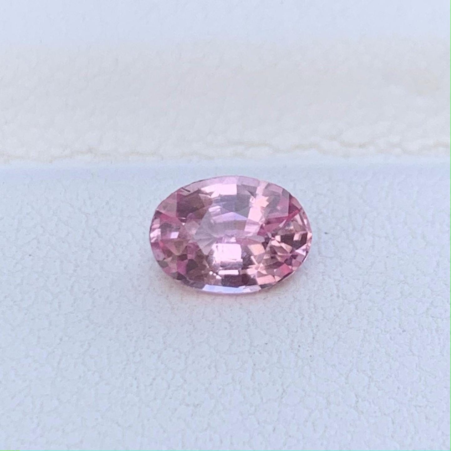Natural Oval Cut Padparadscha Sapphire 0.71ct - (H)