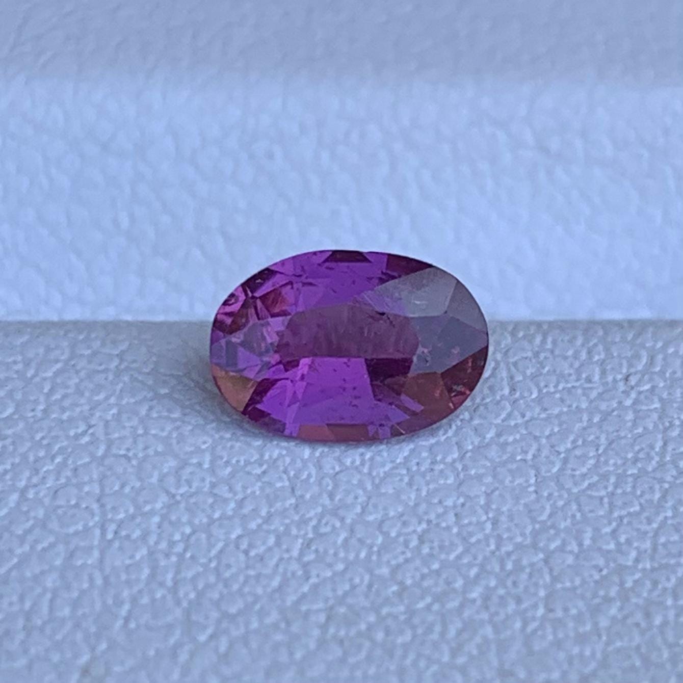 Natural Oval Cut Pink Sapphire 0.89ct - (H)
