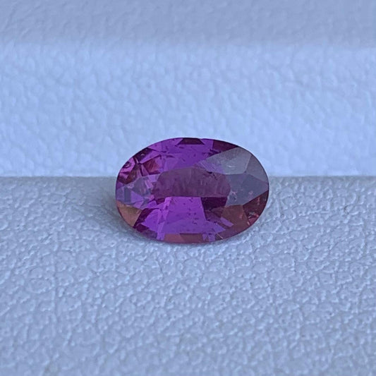 Natural Oval Cut Pink Sapphire 0.89ct - (H)
