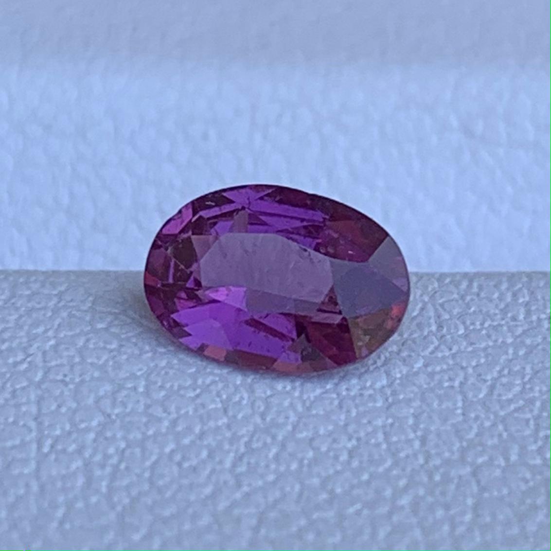 Natural Oval Cut Pink Sapphire 0.89ct - (H)