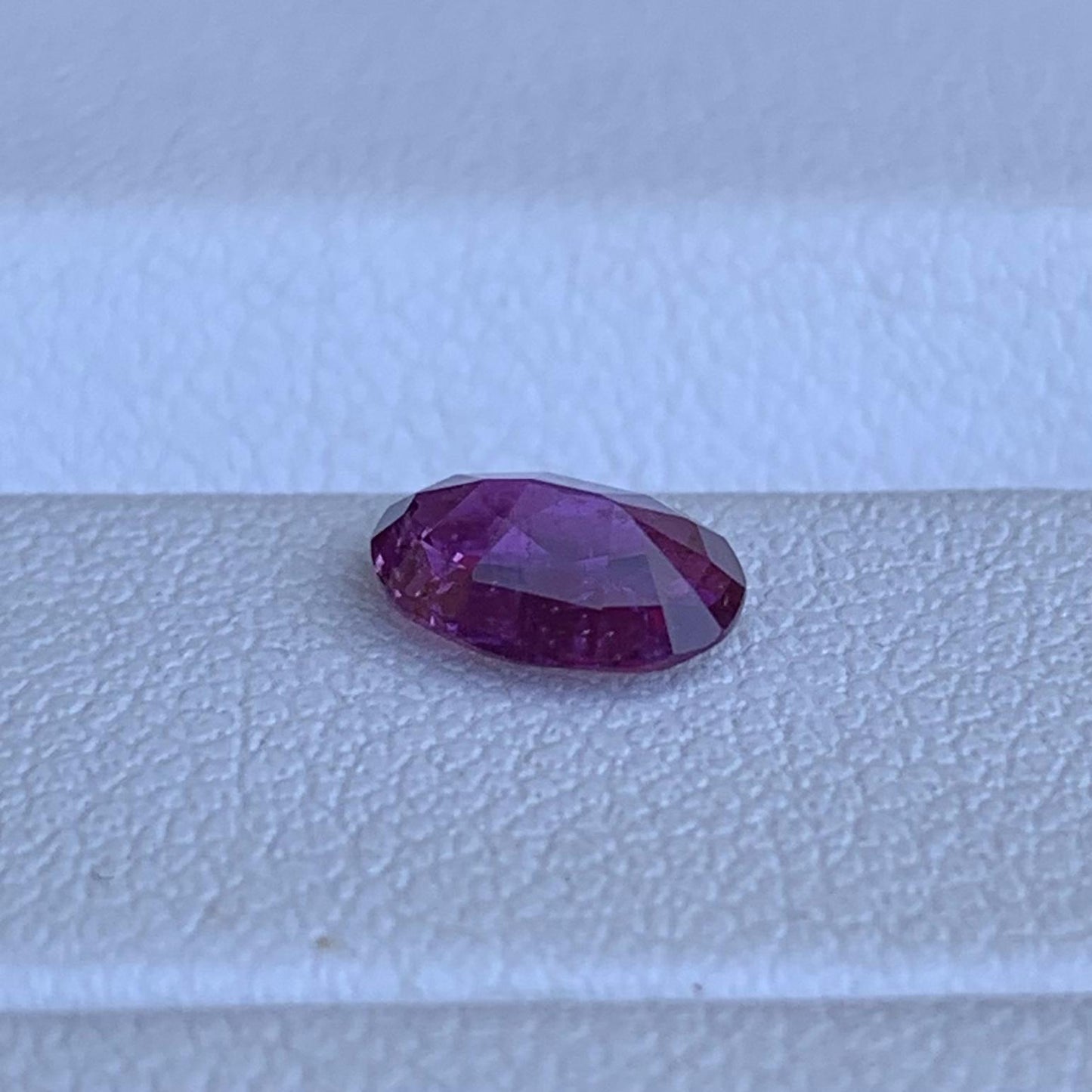 Natural Oval Cut Pink Sapphire 0.89ct - (H)