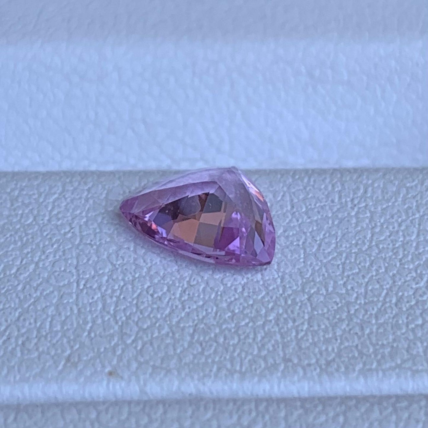 Natural Triangular Cut Pink Sapphire 1.00ct - (UH)