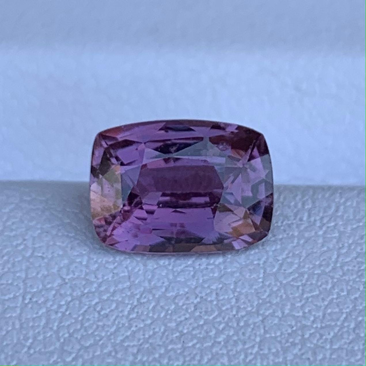 Grape Pink Sapphire 2.01ct - (UH) - Baza Boutique