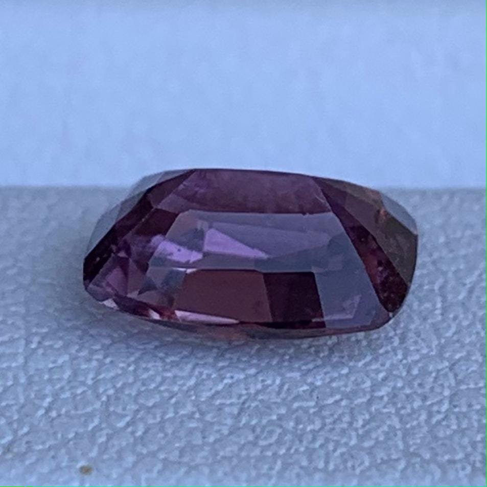 Grape Pink Sapphire 2.01ct - (UH) - Baza Boutique