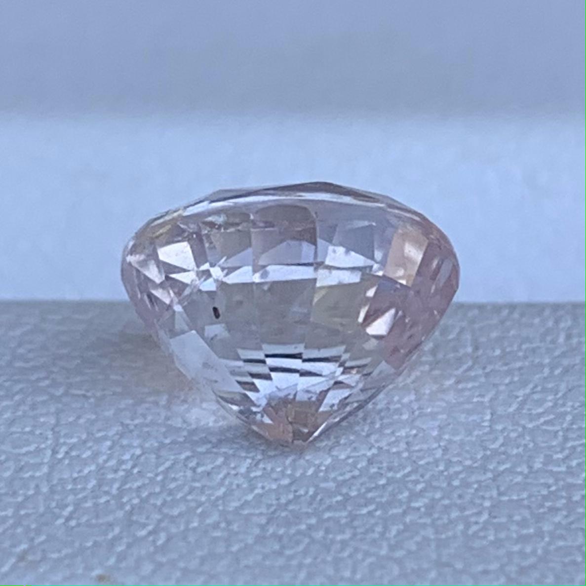 Natural Peach Sapphire 3.16ct - (UH) - Baza Boutique