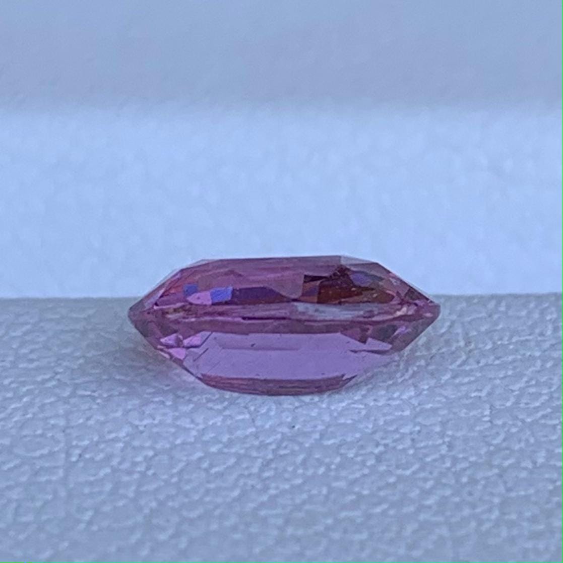 Natural Pink Sapphire 1.45ct - (UH) - Baza Boutique