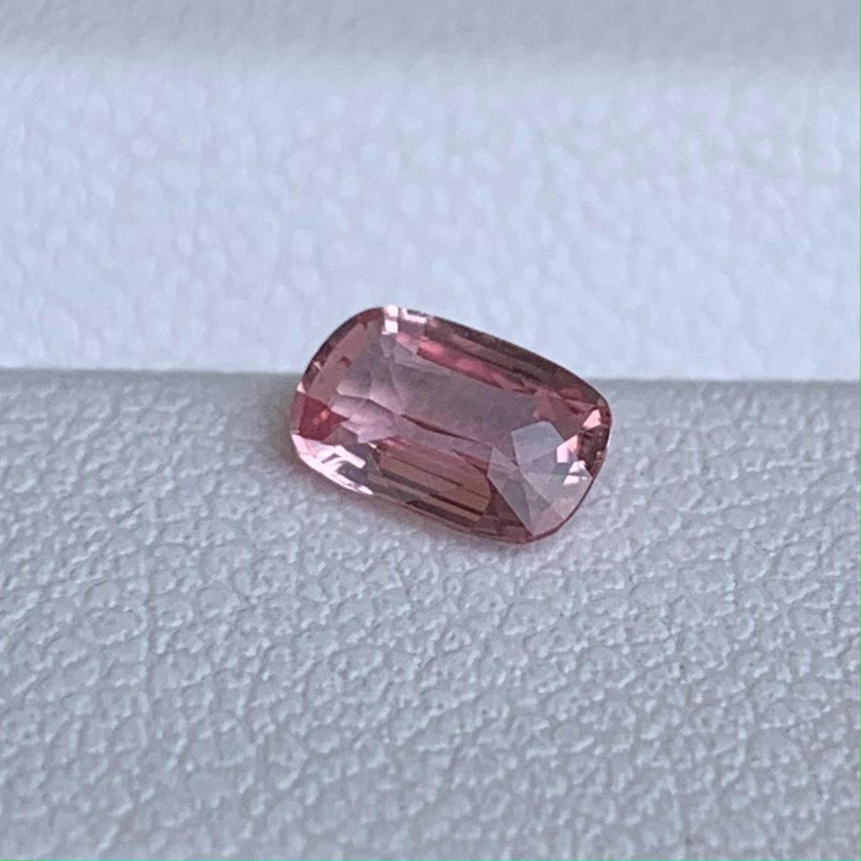 Natural Cushion Cut Padparadscha Sapphire 0.50ct - (UH)