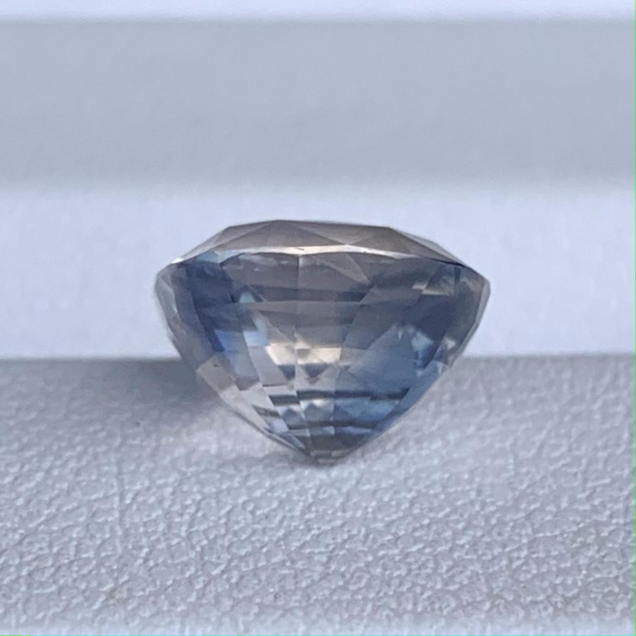 Rare White Blue Bi Color Sapphire 4.41ct - (UN) - Baza Boutique