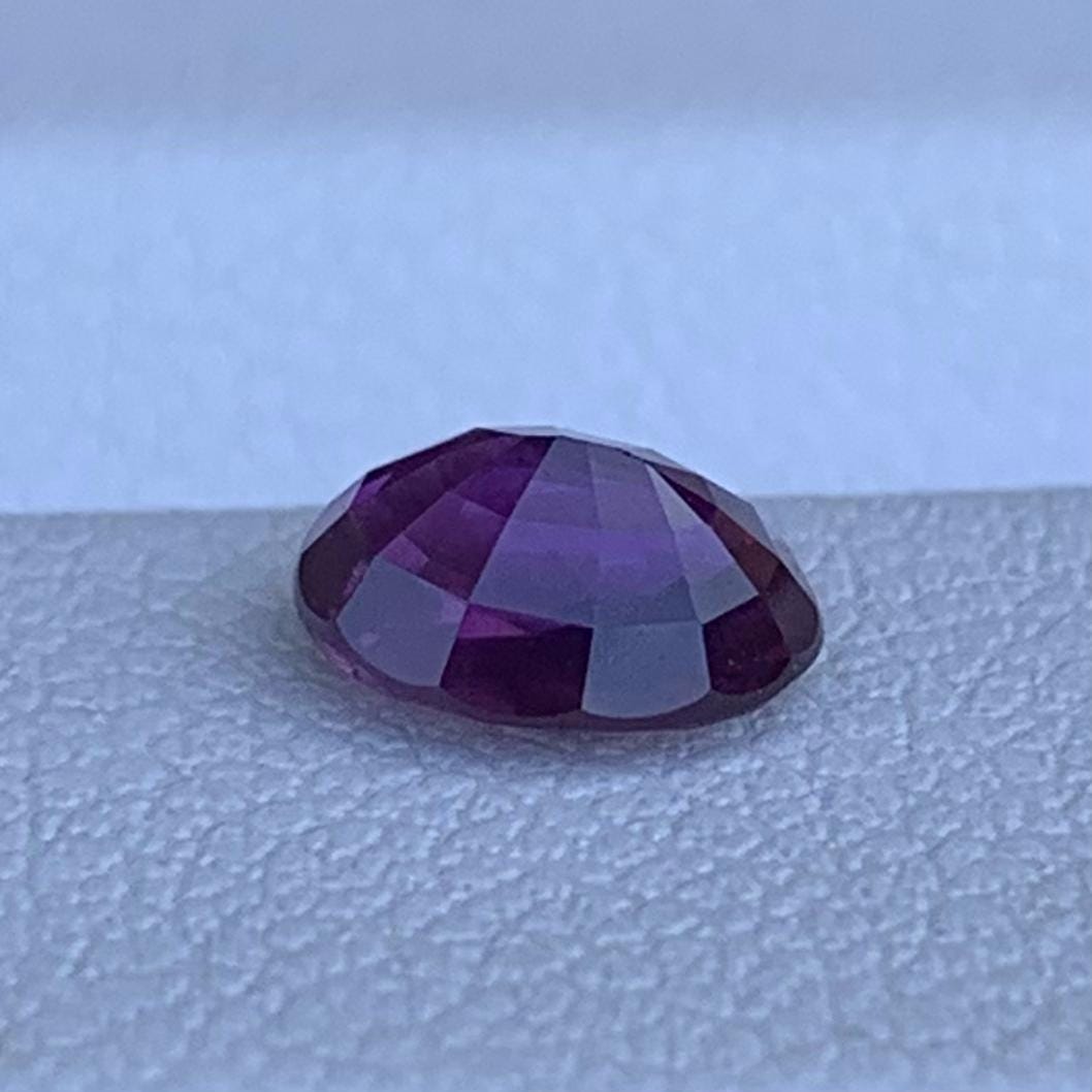 Natural Oval Cut Violet Sapphire 1.01ct - (UH)