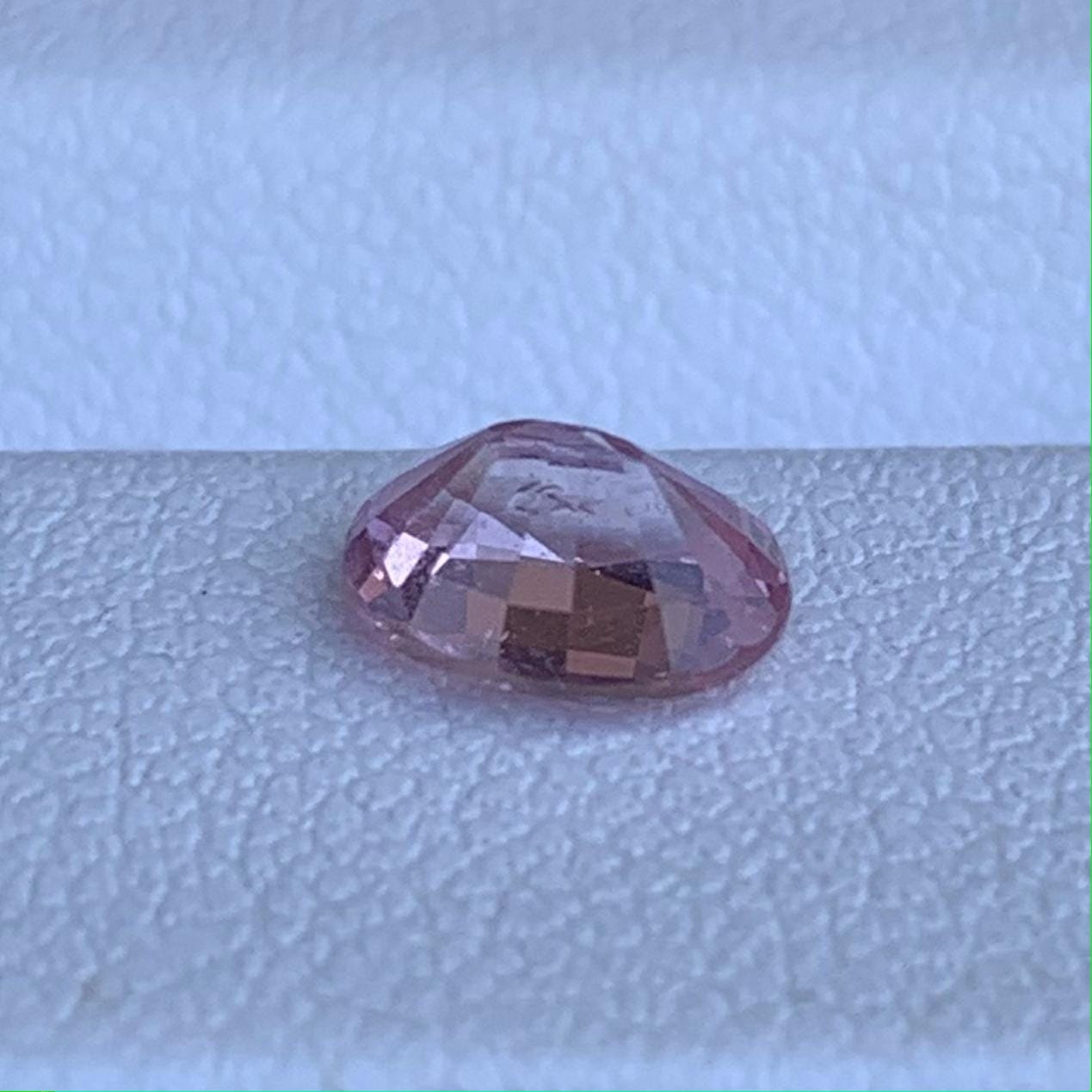 Natural Oval Cut Pinkish Padparadscha Sapphire 1.02ct - (UH)