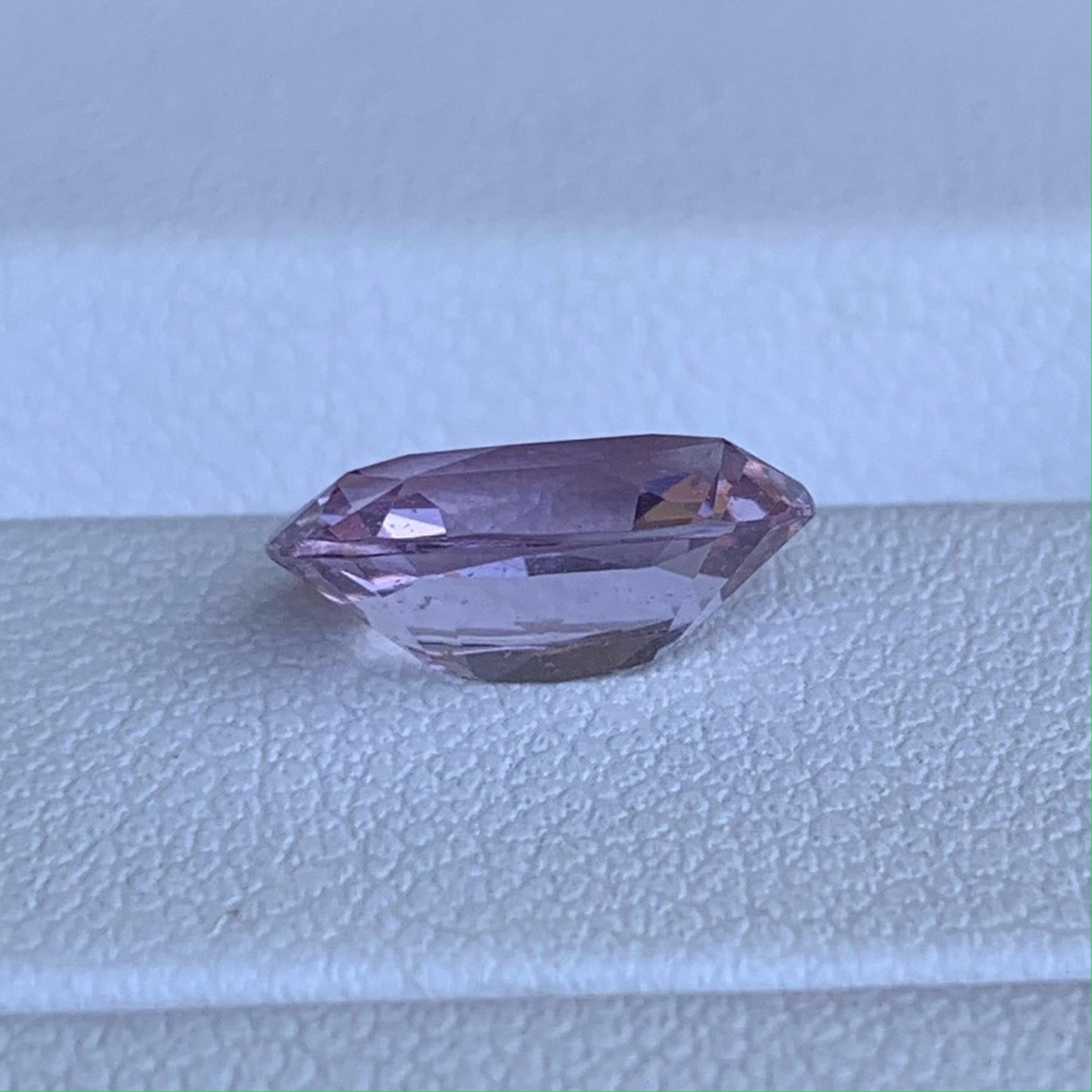 Natural Lavender Sapphire 2.86Cts - (UH)