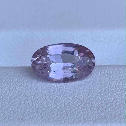 Natural Lavender Sapphire 2.86Cts - (UH)