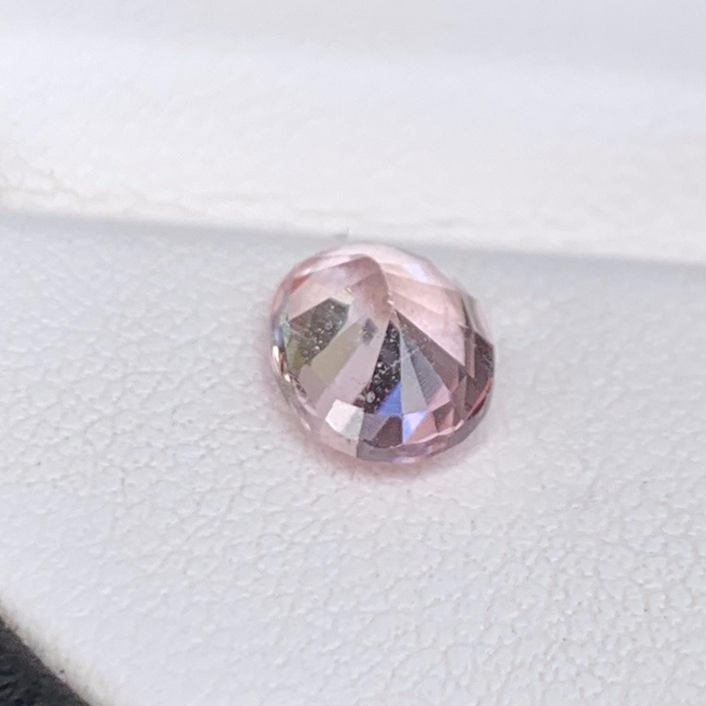 Natural Ceylon Padparadscha Sapphire 1.54ct - (UH) - Baza Boutique