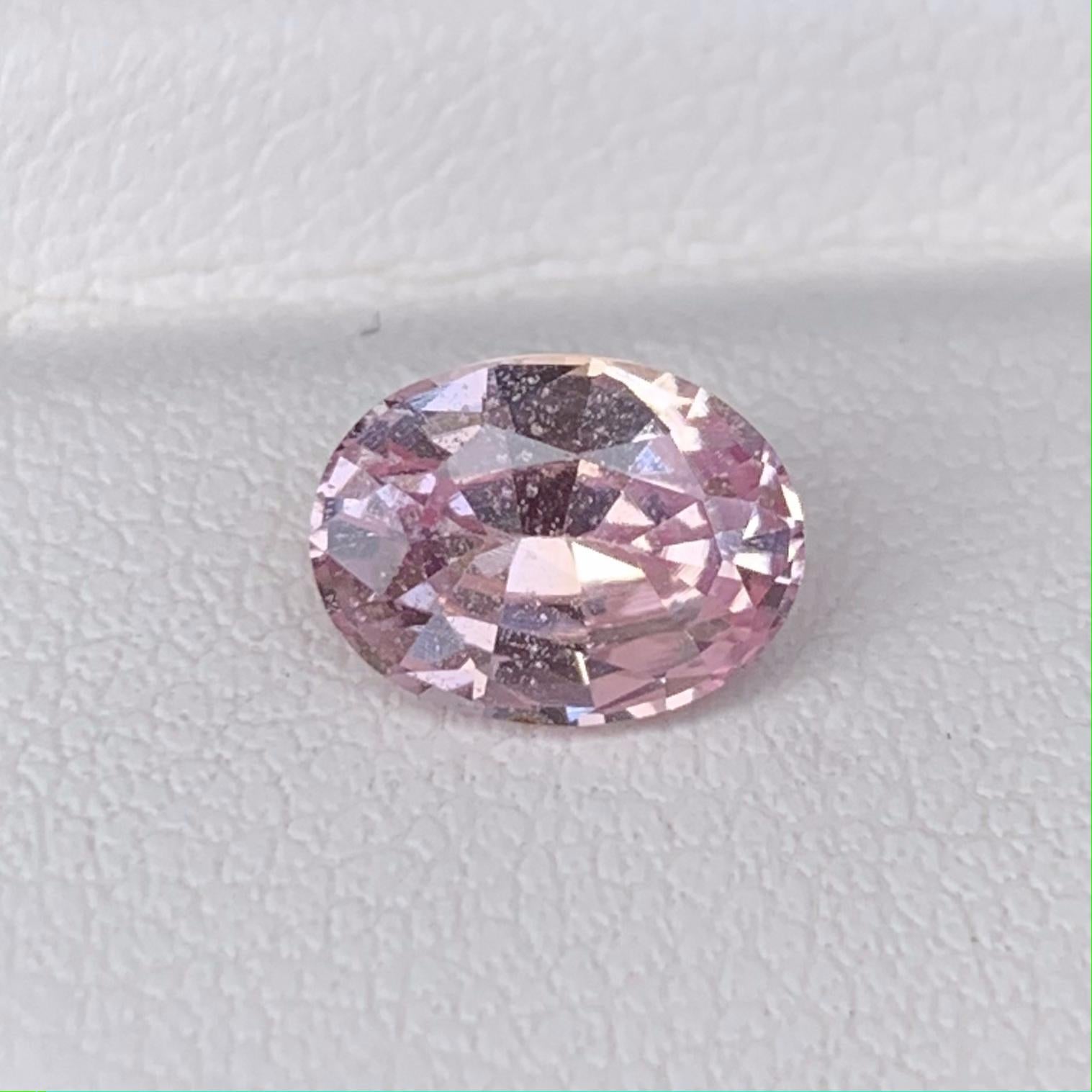 Natural Ceylon Padparadscha Sapphire 1.54ct - (UH) - Baza Boutique