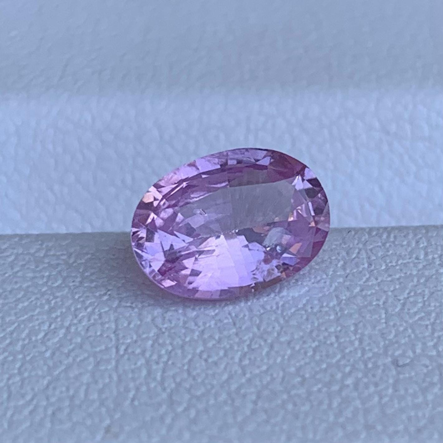 Natura Hot Pink Sapphire 1.54ct - (UH) - Baza Boutique