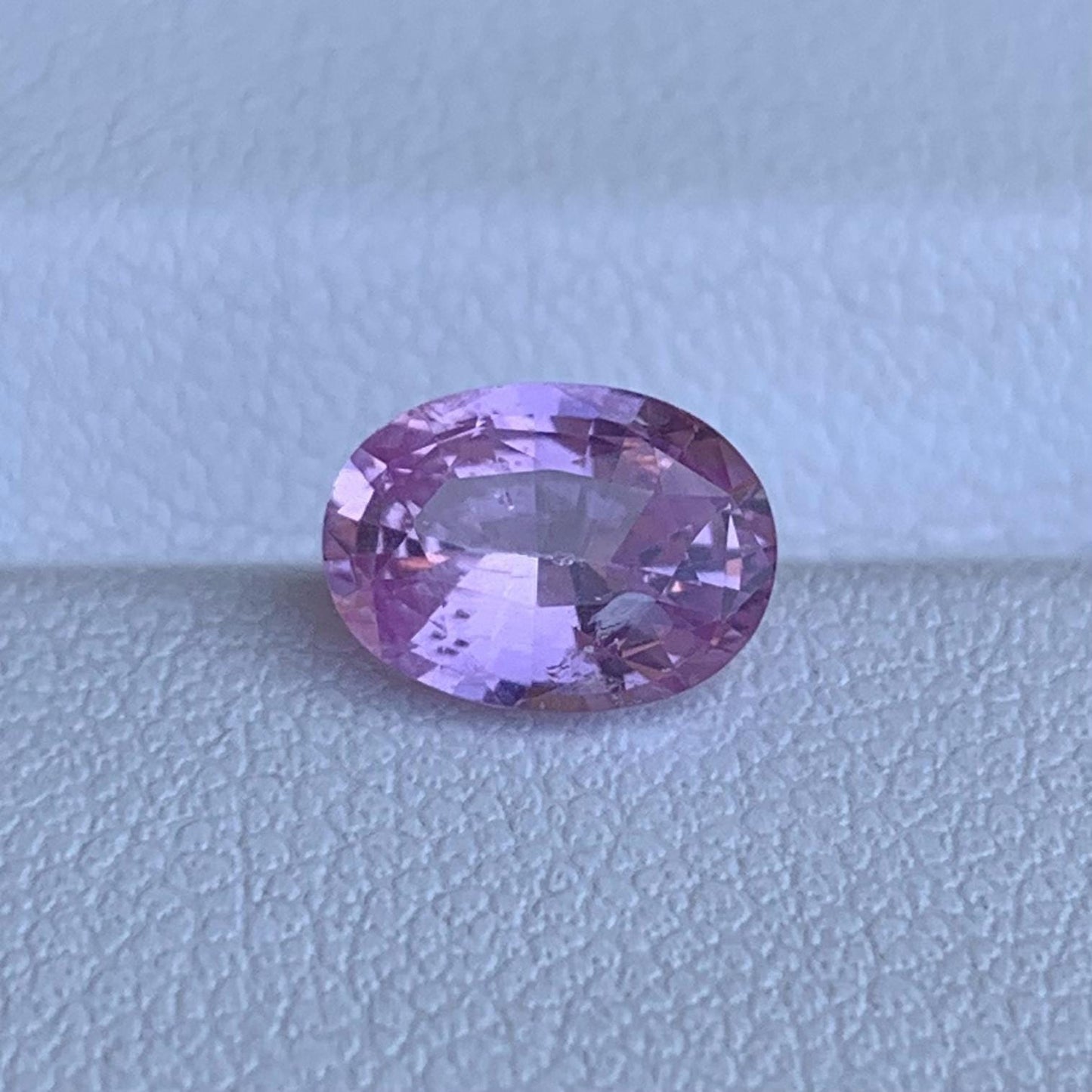 Natura Hot Pink Sapphire 1.54ct - (UH) - Baza Boutique