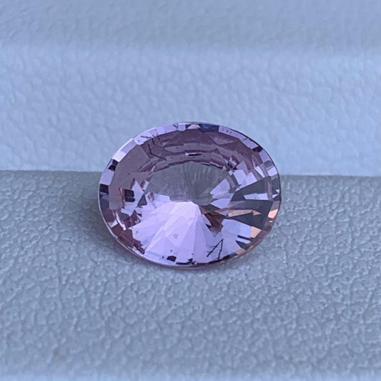 Natural Ceylon Padparadscha Sapphire 1.61ct - (UH) - Baza Boutique
