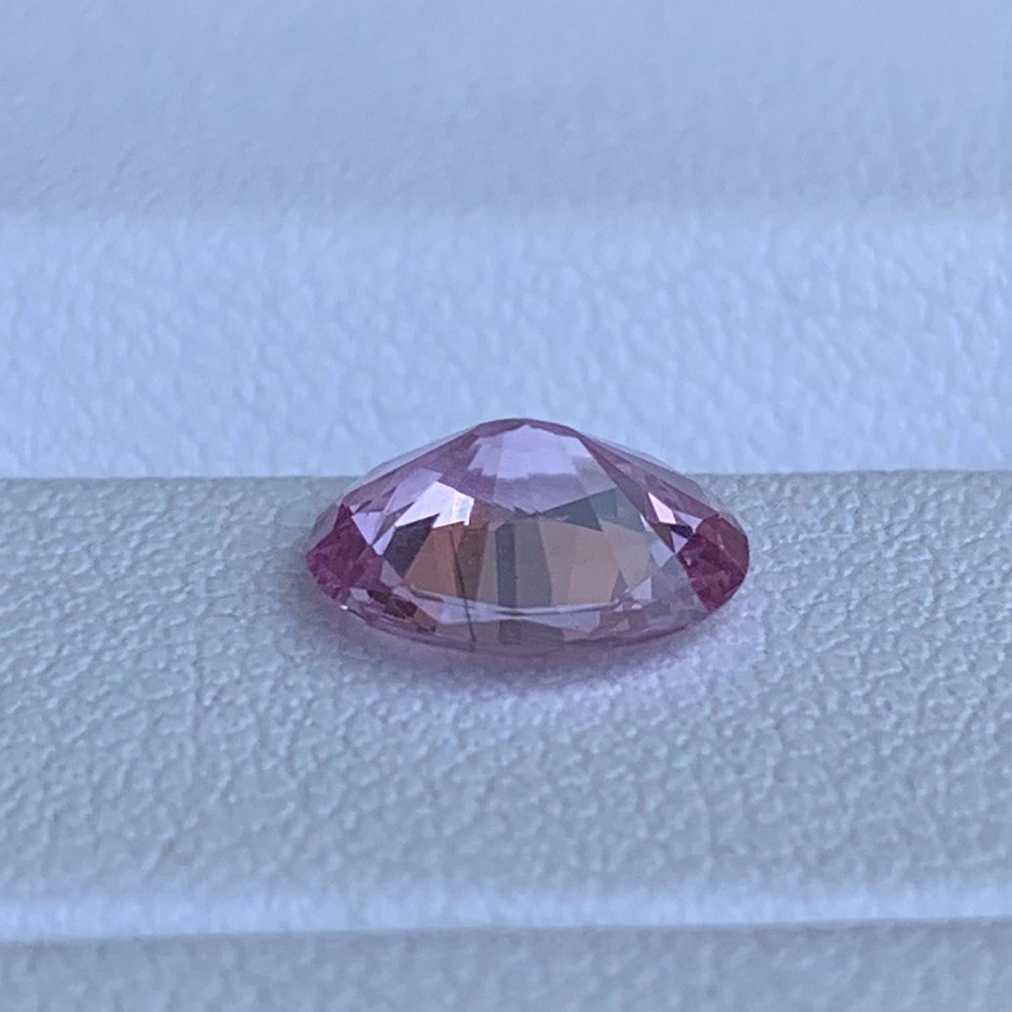 Natural Ceylon Padparadscha Sapphire 1.61ct - (UH) - Baza Boutique