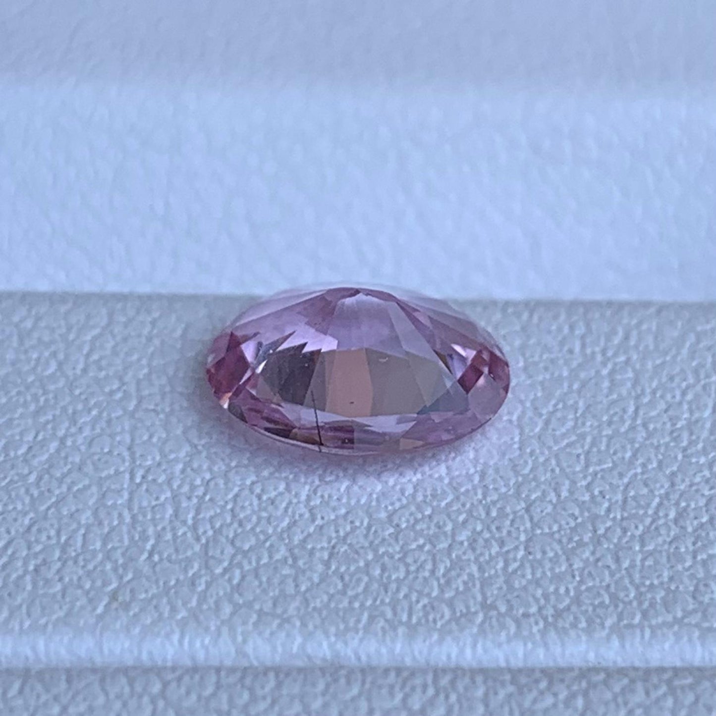 Natural Ceylon Padparadscha Sapphire 1.61ct - (UH) - Baza Boutique