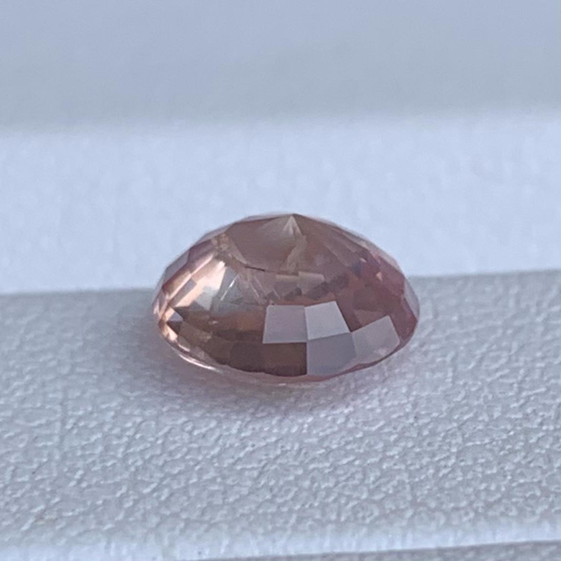 Natural Orangish Pink Padparadscha Sapphire 2.06ct - (UH)