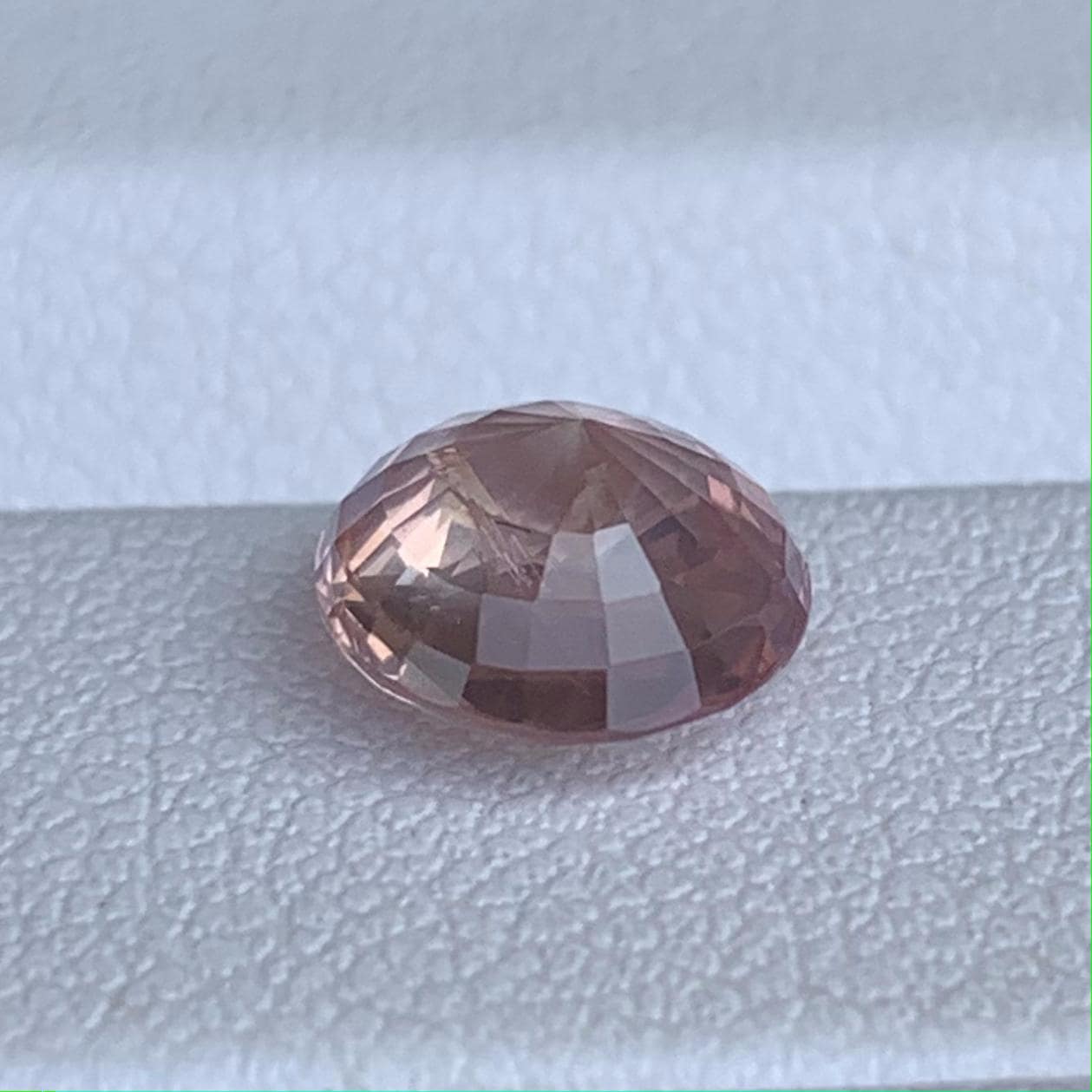 Natural Orangish Pink Padparadscha Sapphire 2.06ct - (UH)