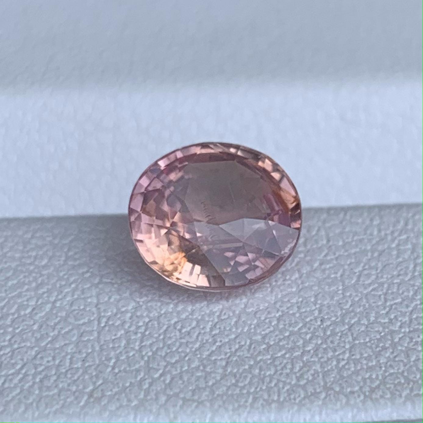 Natural Orangish Pink Padparadscha Sapphire 2.06ct - (UH)