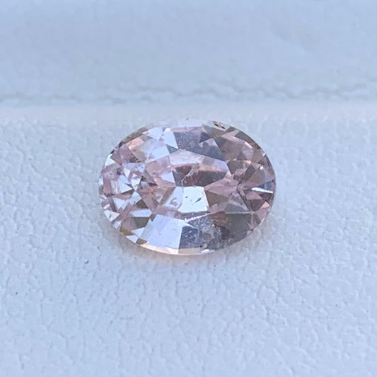 Natural Peach Sapphire 1.62ct - (H) - Baza Boutique