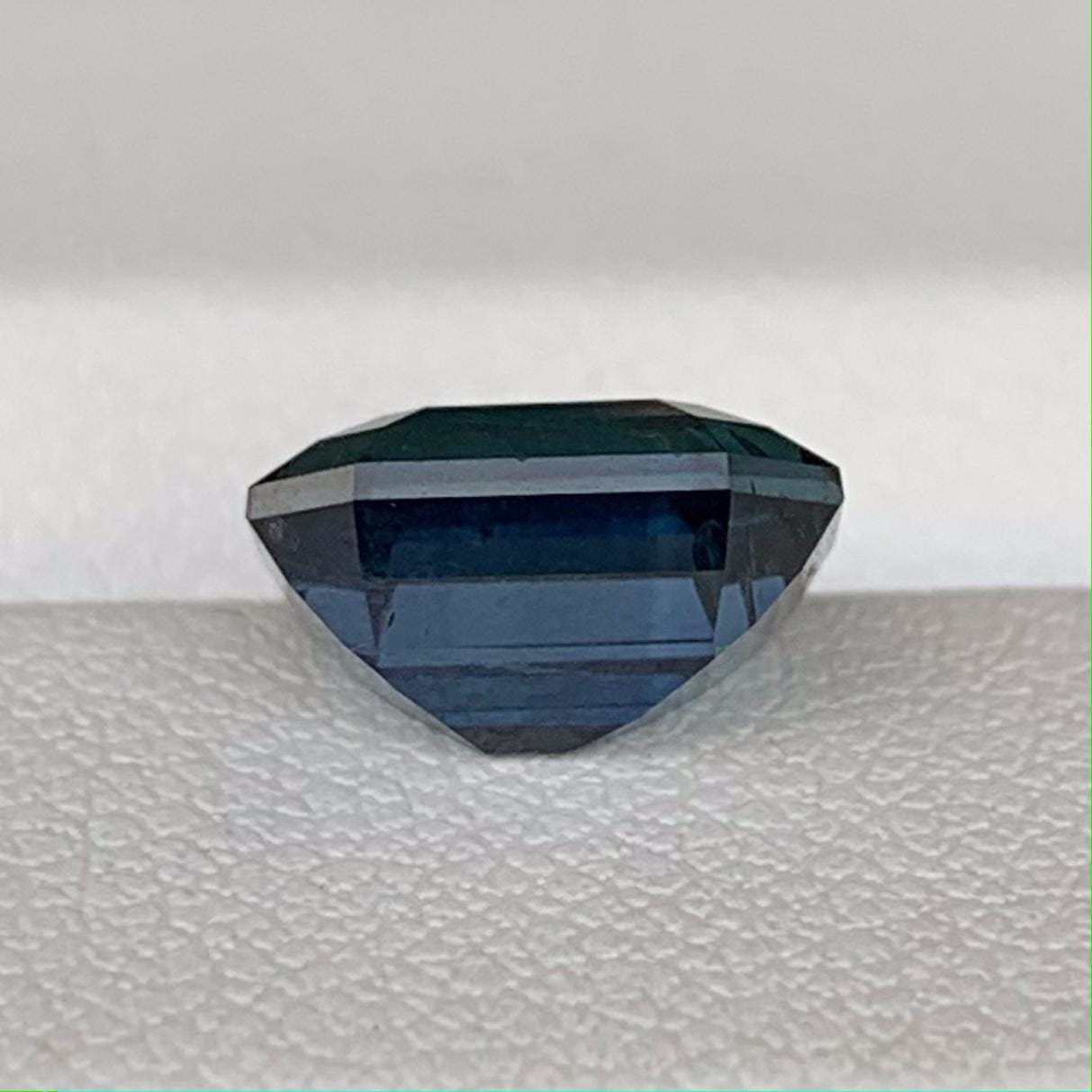 Natural Indigo Blue Sapphire 3.03ct - (UH) - Baza Boutique