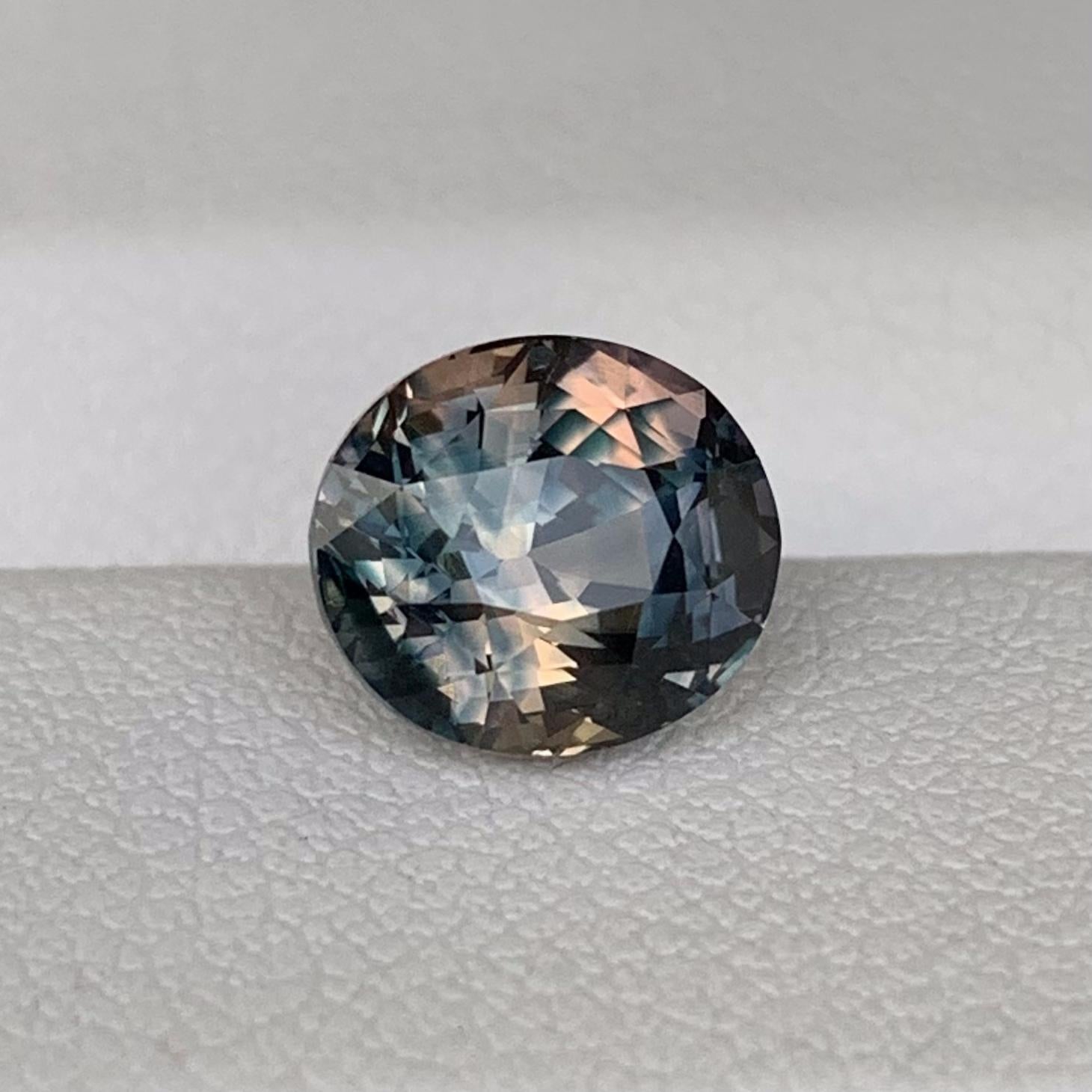 Rare Multi-color Sapphire 2.55ct - (UH) - Baza Boutique