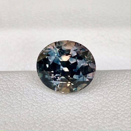 Rare Multi-color Sapphire 2.55ct - (UH)