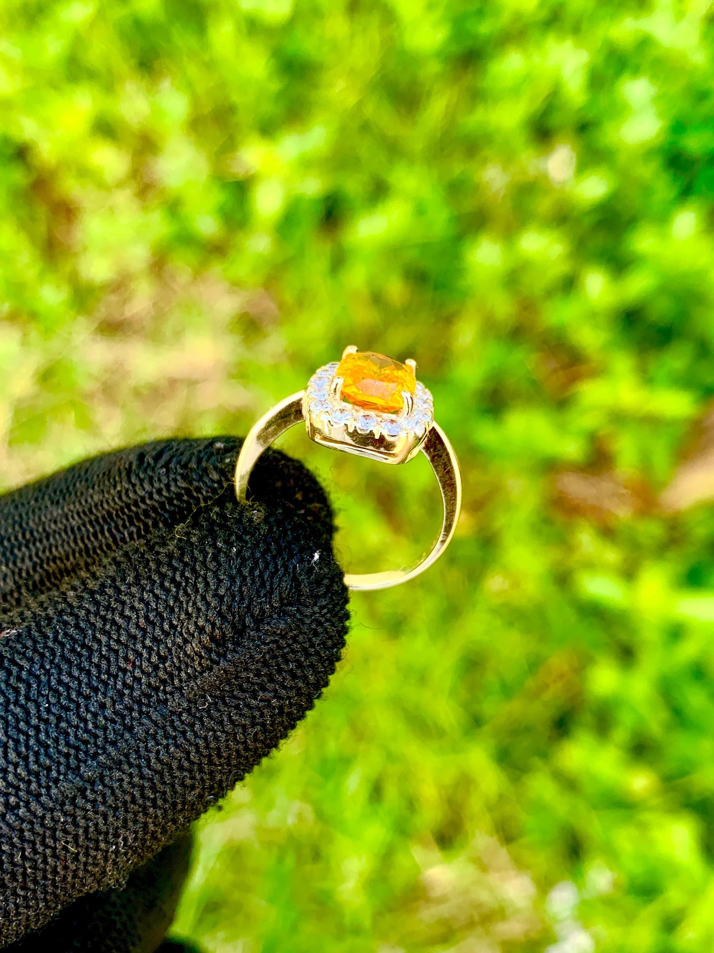 Golden Yellow Sapphire 2.10ct Ring in 14K Rose Gold with Natural Diamonds