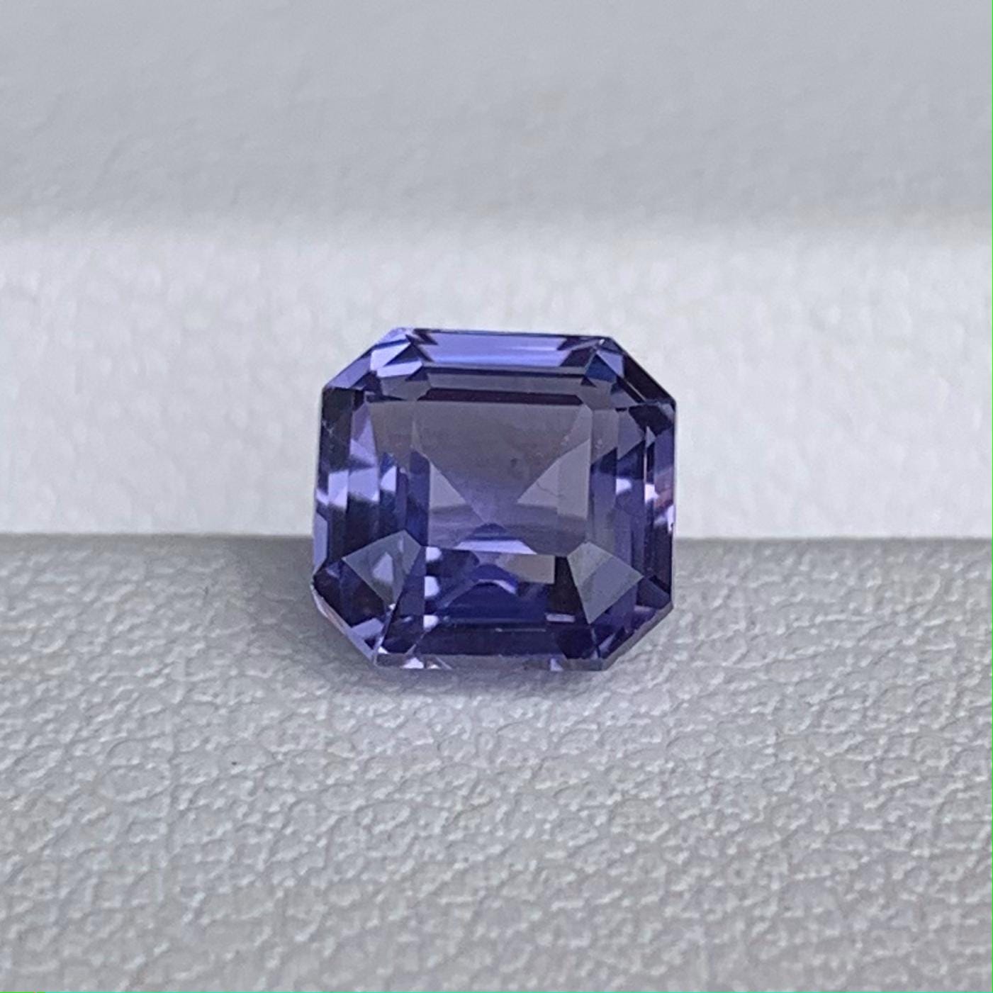 Natural Radiant Cut Purple Sapphire 2.04ct - (UH)