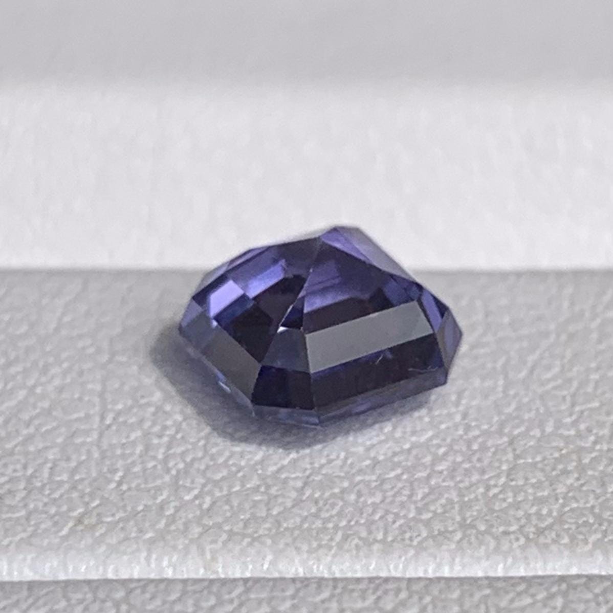 Natural Radiant Cut Purple Sapphire 2.04ct - (UH)