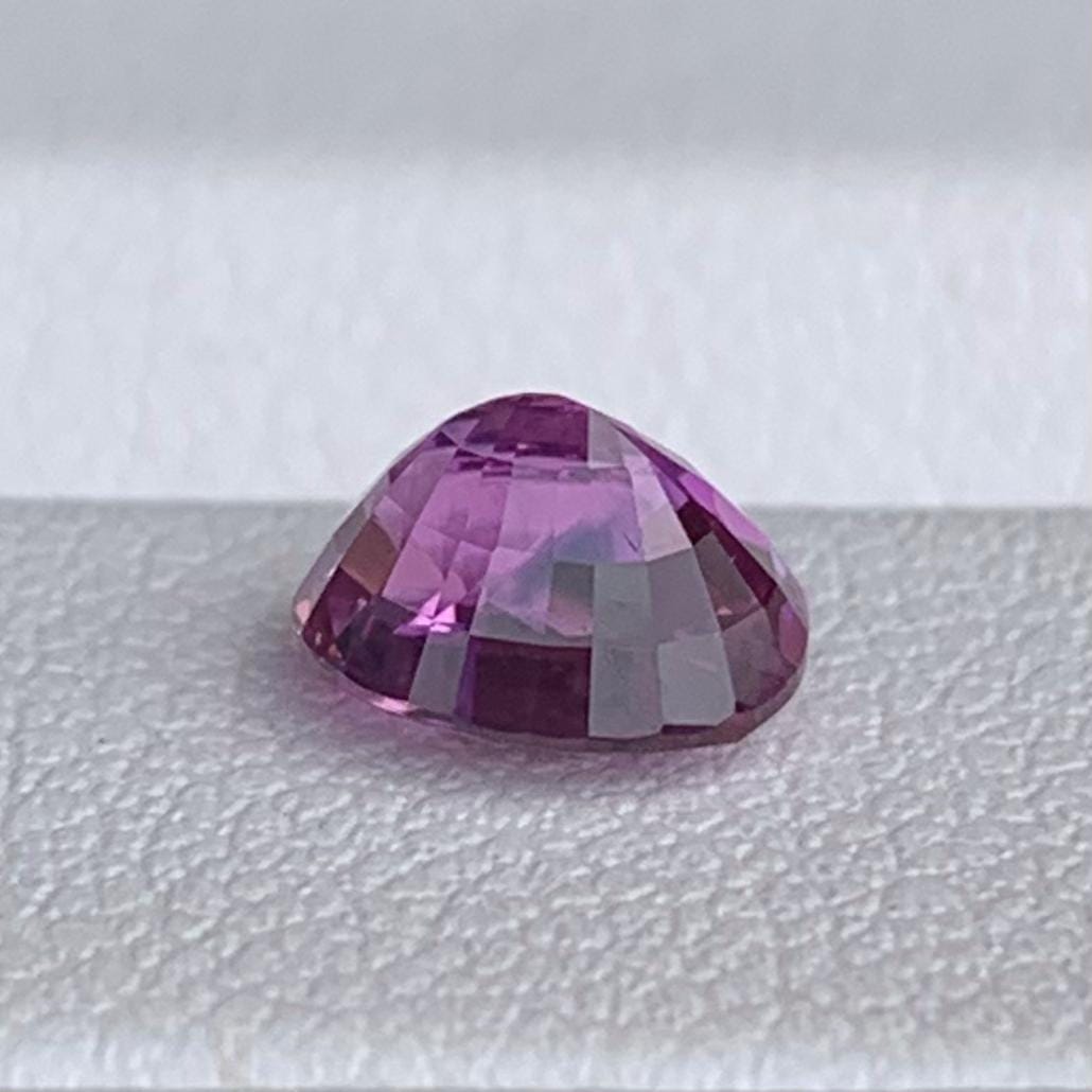 Natural Oval Cut Pink Sapphire 1.27ct - (H)