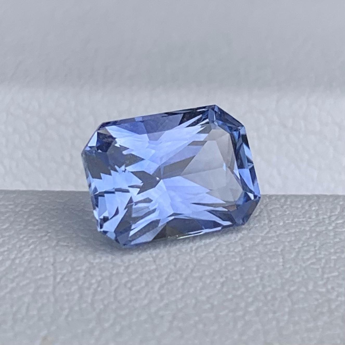 Natural Radiant Cut Blue Sapphire 2.28ct - (H)