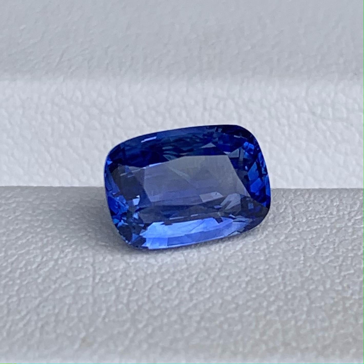 Natural Cushion Cut Cornflower Blue Sapphire 2.14ct - (H)