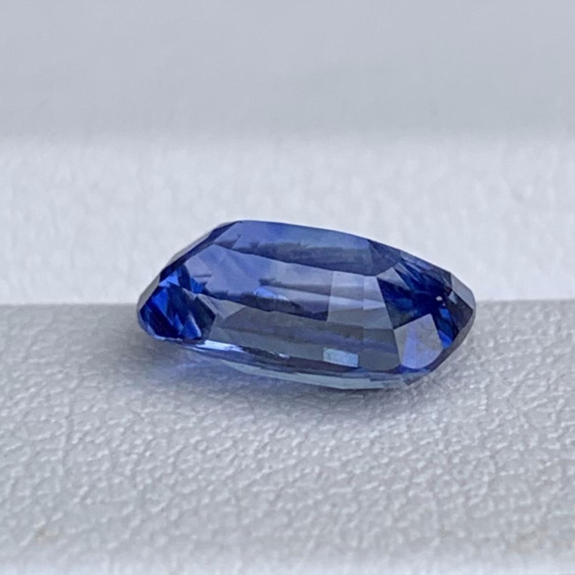 Natural Cushion Cut Cornflower Blue Sapphire 2.14ct - (H)