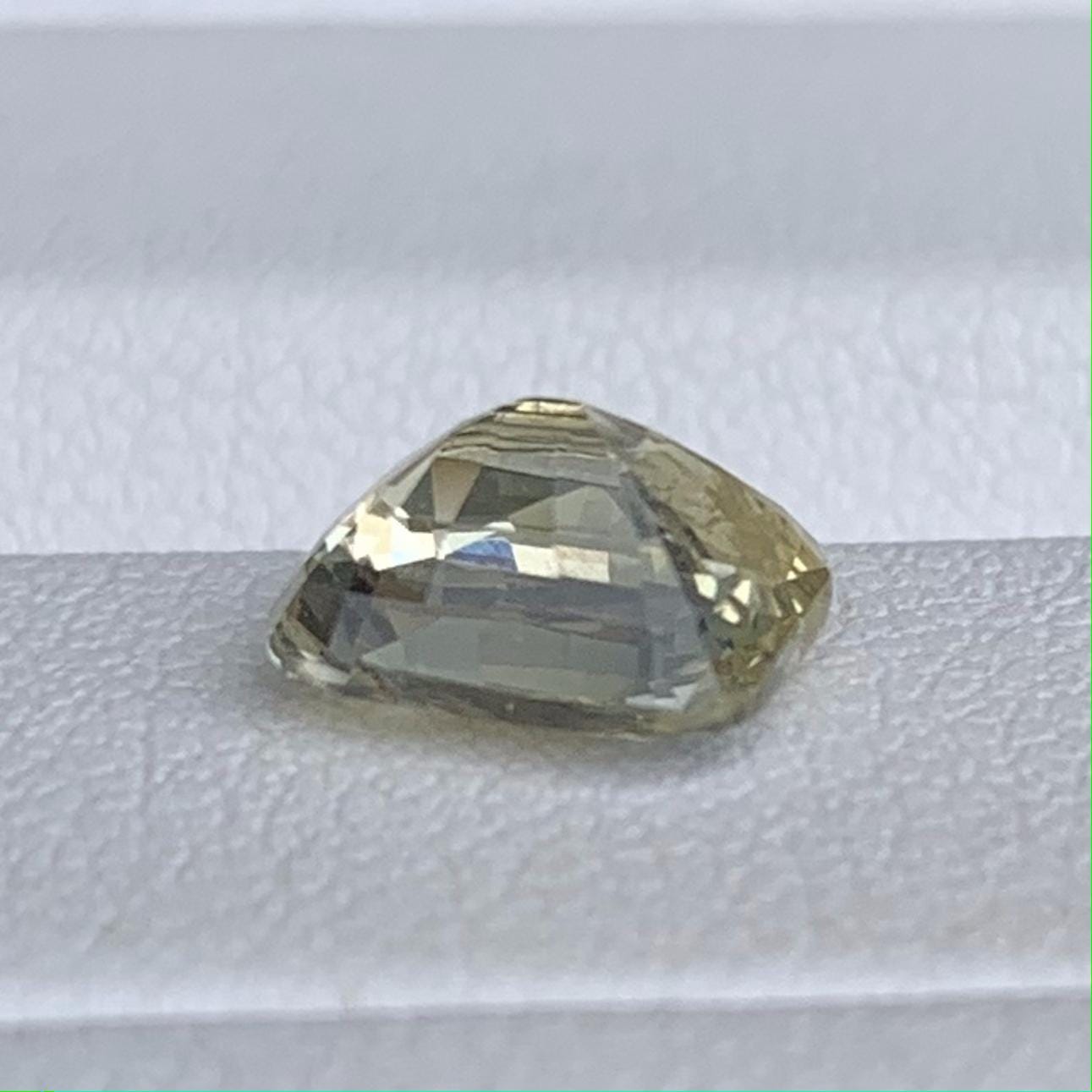 Natural Cushion Cut Bi Color Sapphire 2.06ct - (UH)