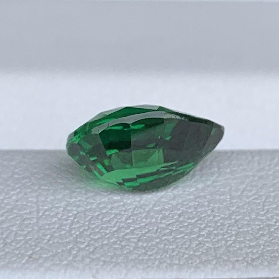 Natural Pear Cut Vivid Green Tsavorite Garnet 2.02ct - (UH)