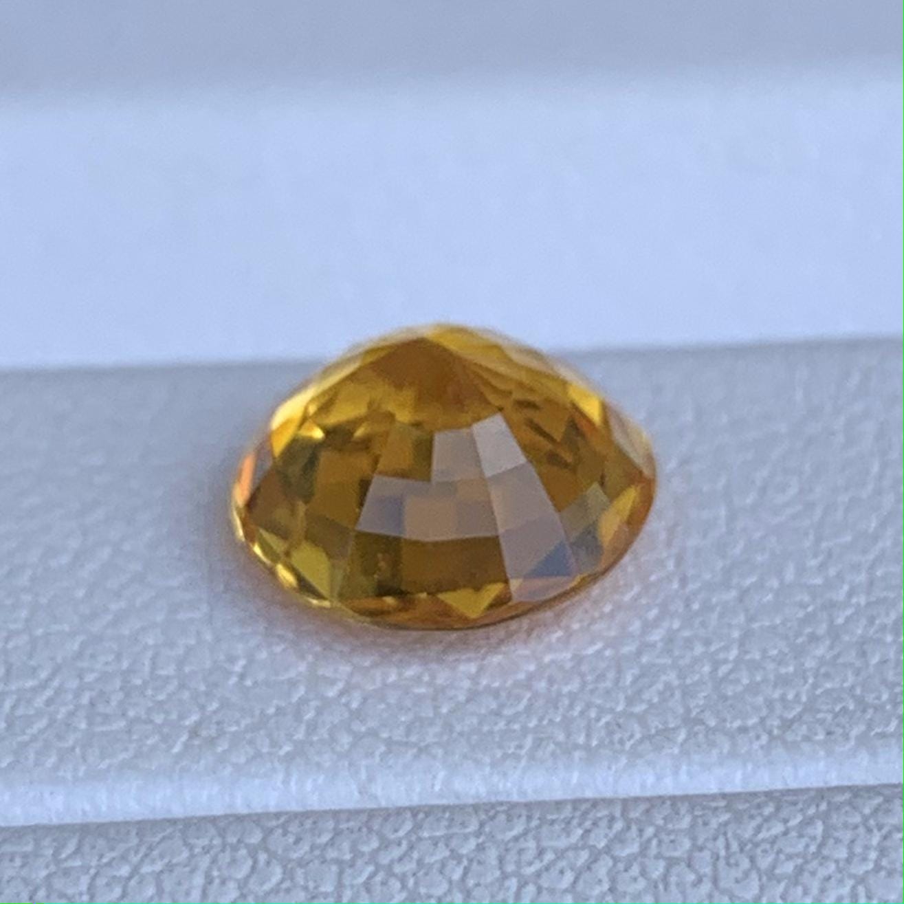 Natural Round Cut Golden Yellow Sapphire 3.03ct - (H)