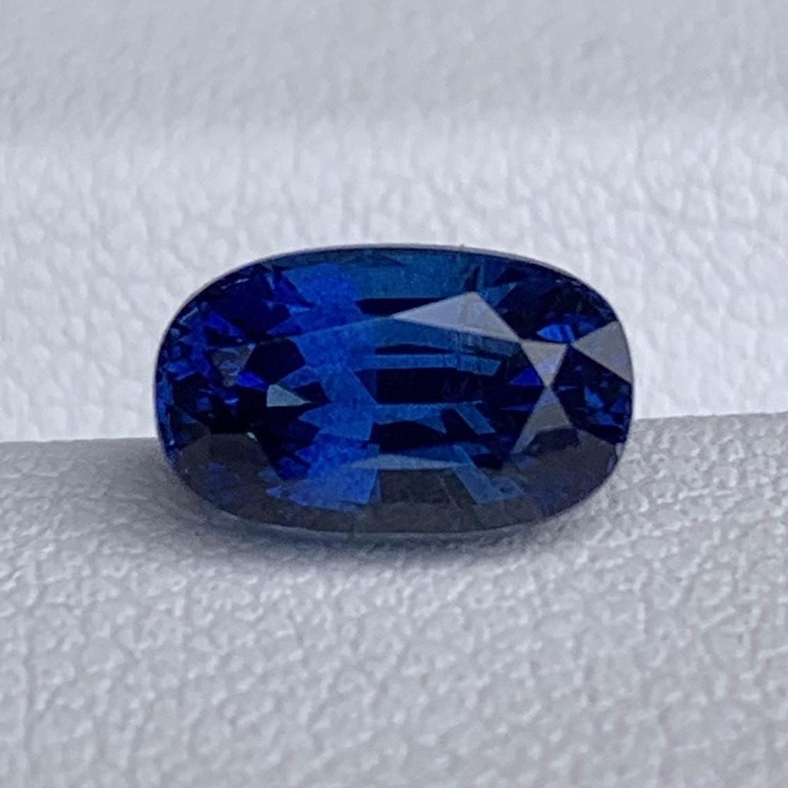 Natural Cushion Cut Royal Blue Sapphire 2.10ct - (H)