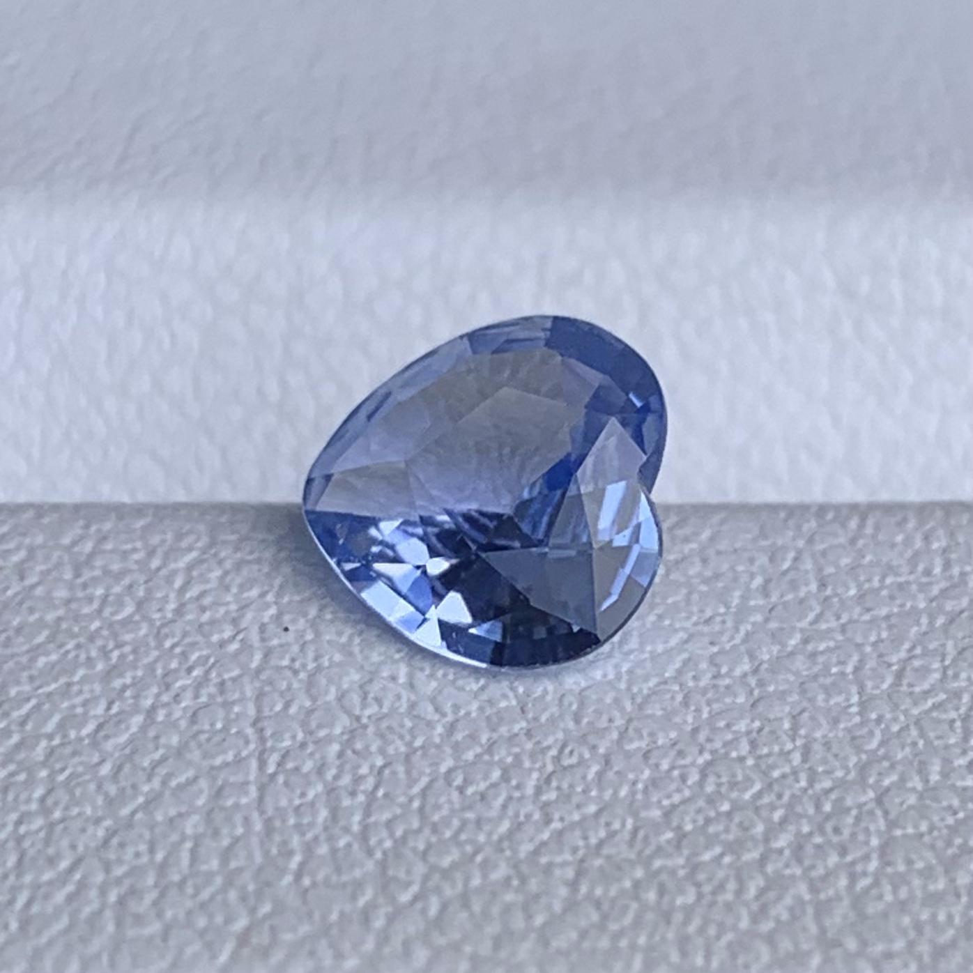 Natural Heart Shaped Light Blue Sapphire 1.06ct - (H)