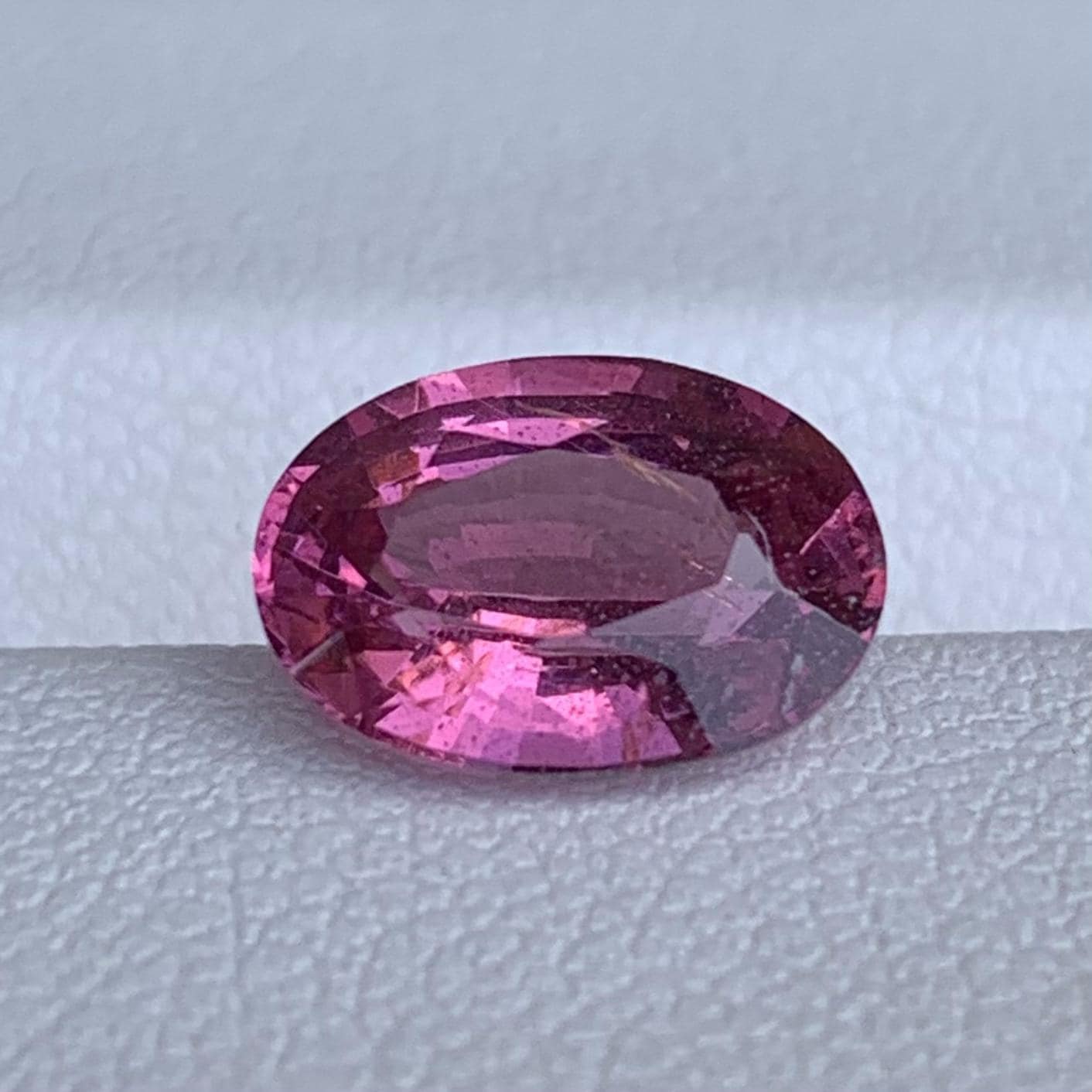 Natural Mahenge Pink Spinel 2.39ct - (UH)