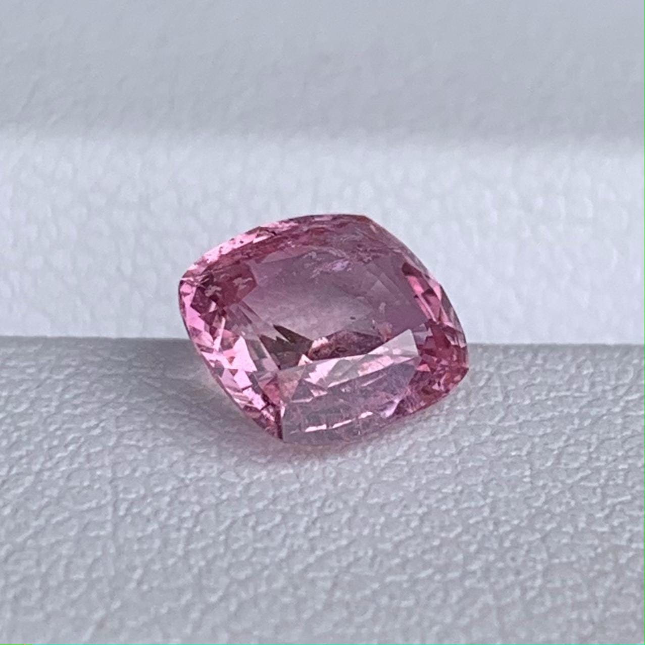 Natural Sunrise Padparadscha Sapphire 1.52ct - (UH)