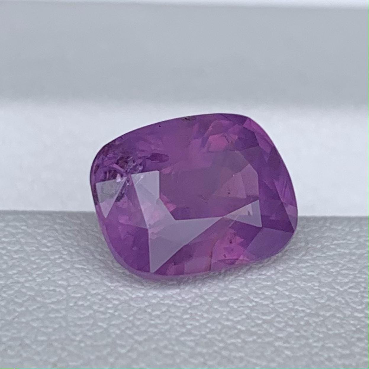 Natural Purple Sapphire 3.15ct - (UH) - Baza Boutique