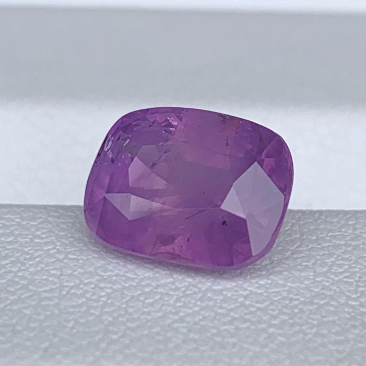 Natural Purple Sapphire 3.15ct - (UH) - Baza Boutique